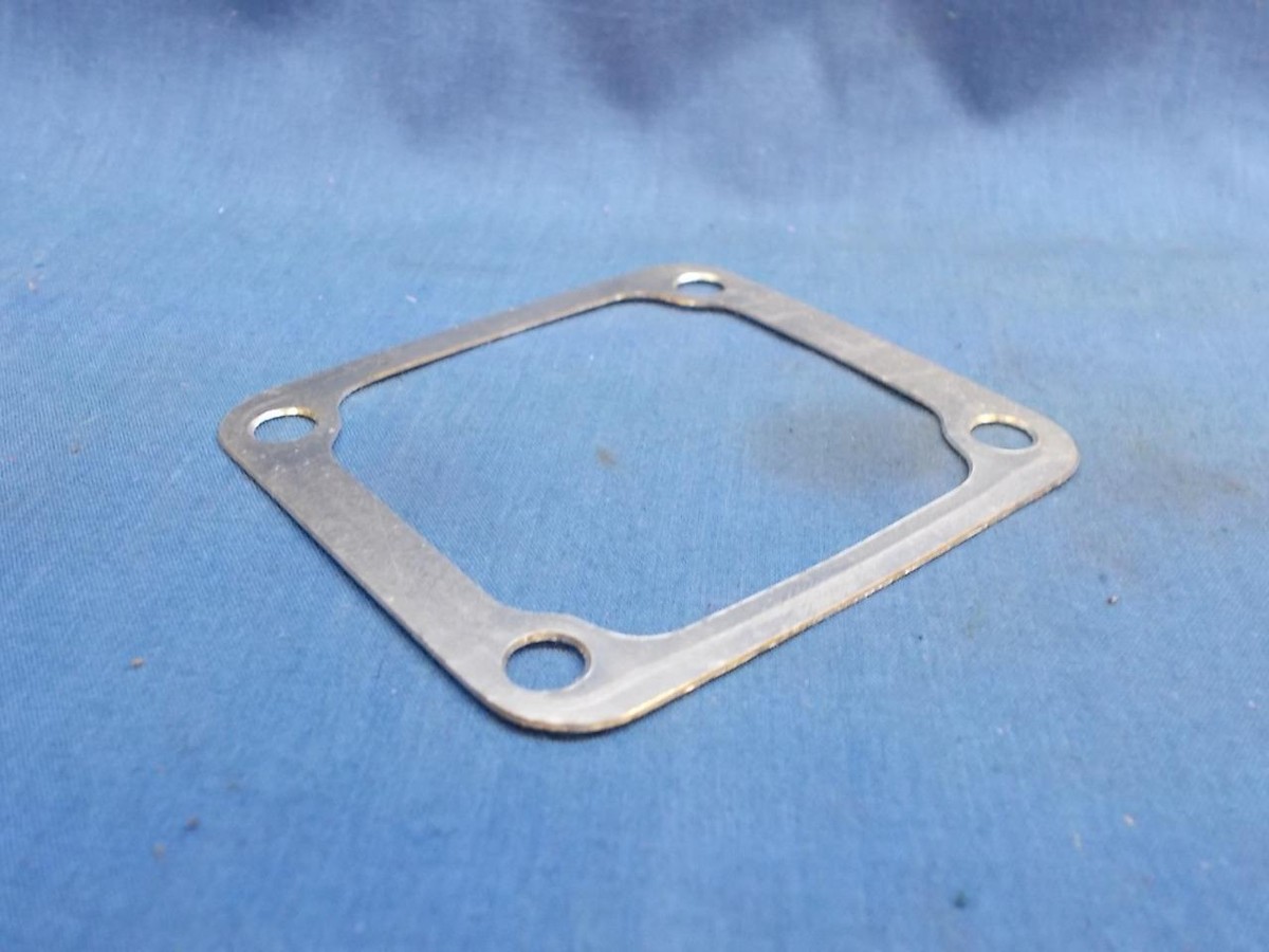 Yamaha 31K-13621-00. OEM Valve Seat Gasket. Yamaha RZ350(84-85