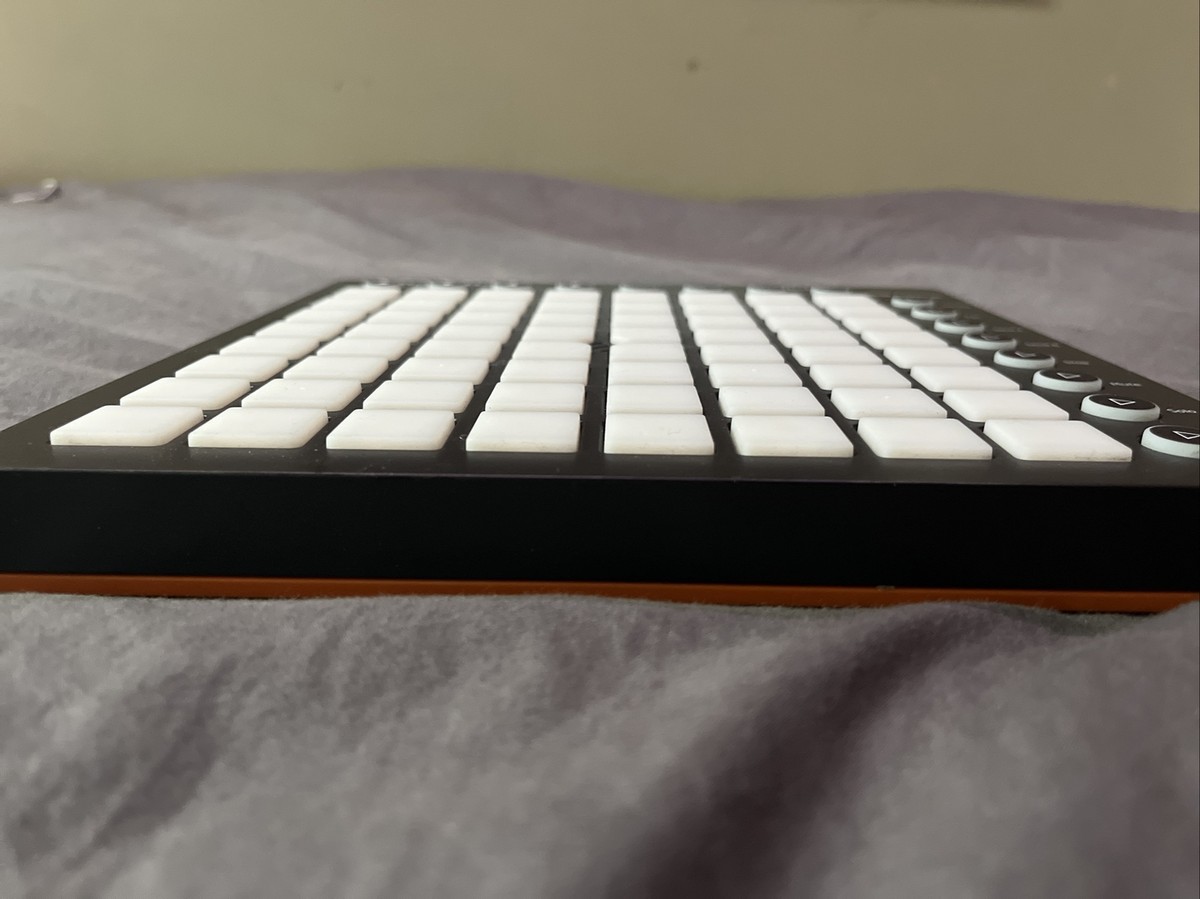 Novation Launchpad - Launchpad MK2 Ableton Orange USB / 64 RGB