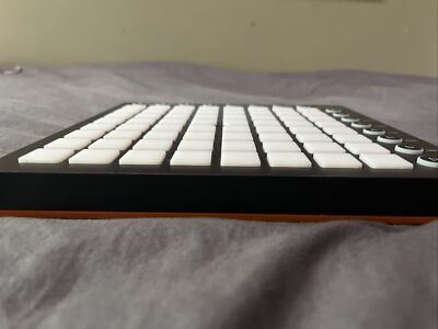 Novation Launchpad - Launchpad MK2 Ableton Orange USB / 64 RGB