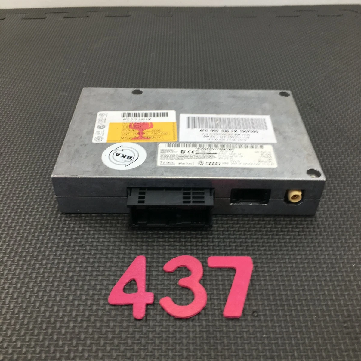 04 10 Audi A8L Bluetooth Interface Hands Free Control Module OEM
