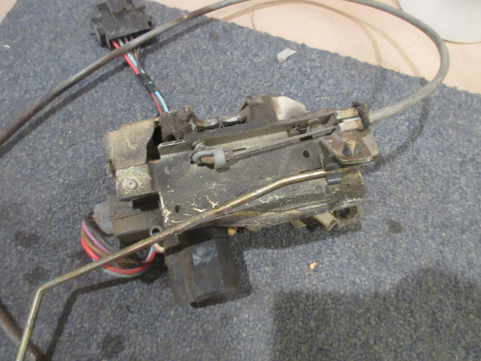 Ferrari, 355-348  RH Door Lock With Cable / Actuator  - P/N 64685200