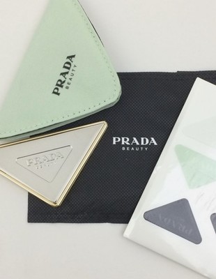 Prada Beauty Triangular Compact Beauty Make-up Mirror in a Light Green Pouch Neu