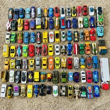 Hot Wheels Matchbox Die-cast Lot Of Over 100 Cars Vehicles Trucks Vans