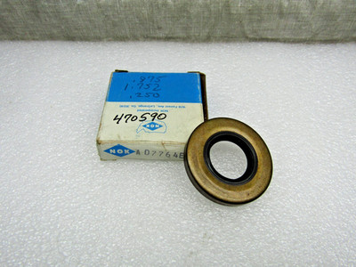 NOK AD7764E Replaces National 470590 .875'' X 1.756'' X .25'' Oil Seal