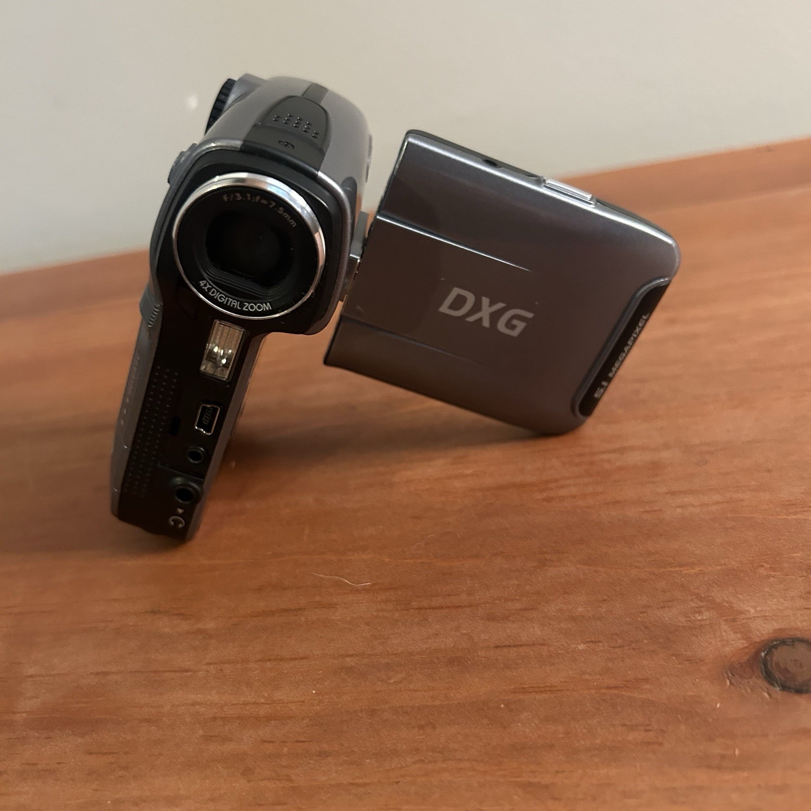 5.1 Megapixel 4x Digital Zoom Mp3 Mpeg W/usb