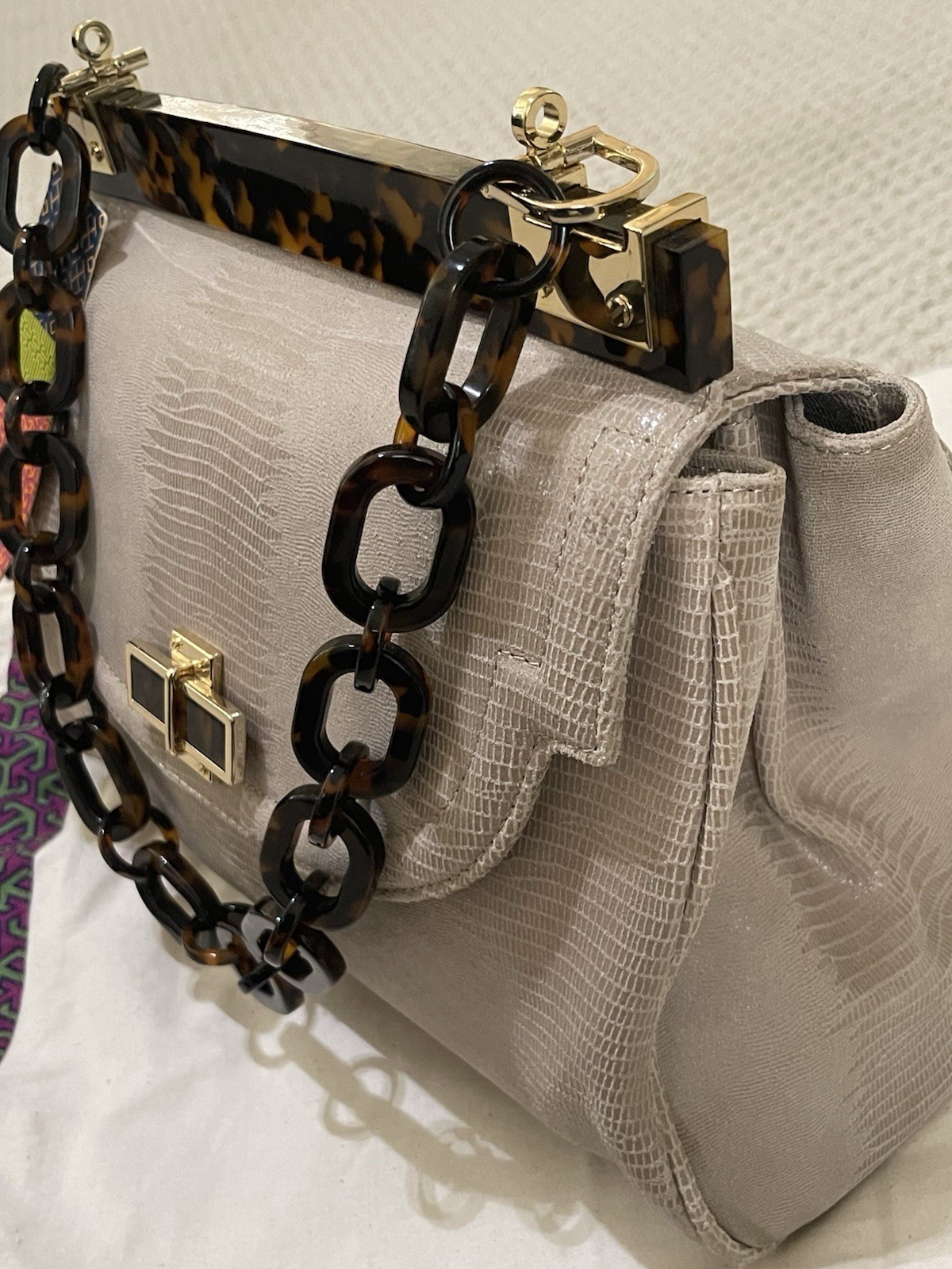 Tory Burch Lizard Medium Resin Top Handbag Rare! NWT image 3