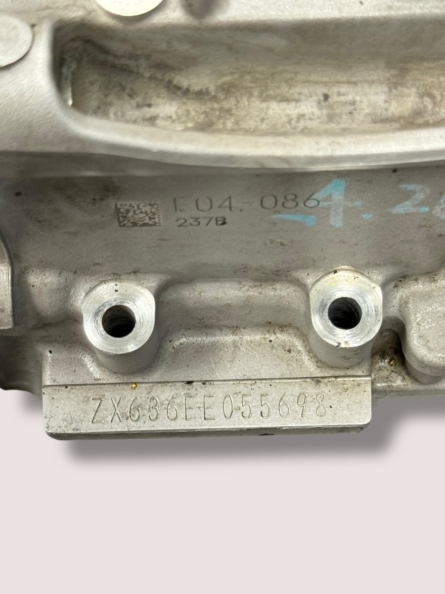 2024-2025 Kawasaki Ninja ZX-6R Crankcase Set OEM 14101-0021 Engine