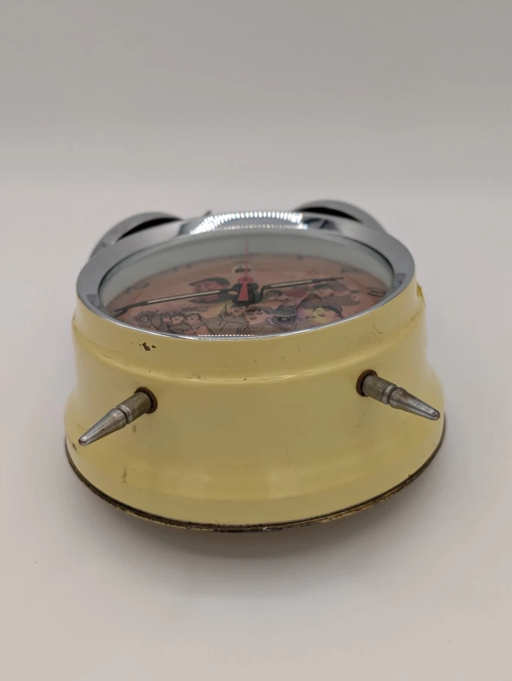 Vintage 1950-1960 Chairman Mao Chinese Peoples Republic Patriotic Alarm Clock - Image 4 of 4