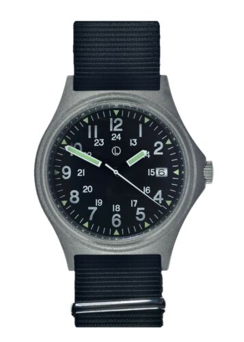 Reloj de cuarzo militar MWC 100m 12/24hr corona con tornillo y parte posterior de la caja sin marca - Imagen 2 de 6