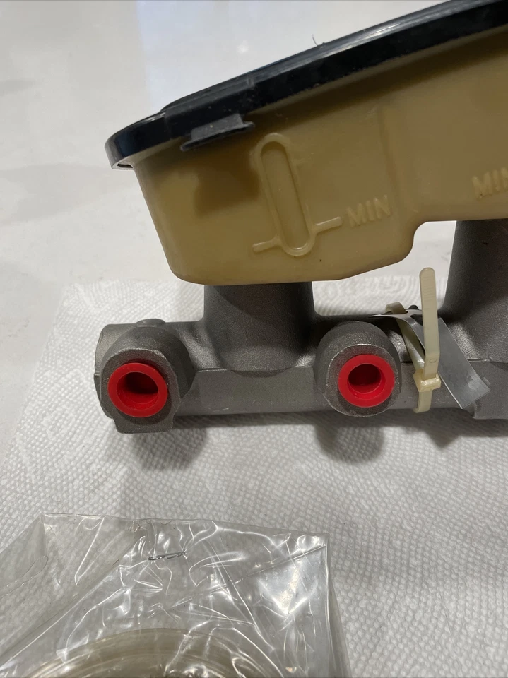 Cilindro maestro Cardone 1983-88 Chevrolet Monte Carlo nuevo reconstruido Foto 2 de 4