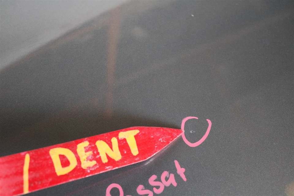 2006-2007-2008-2009-2010 VOLKSWAGEN PASSAT TRUNK LID  Foto 3 de 4