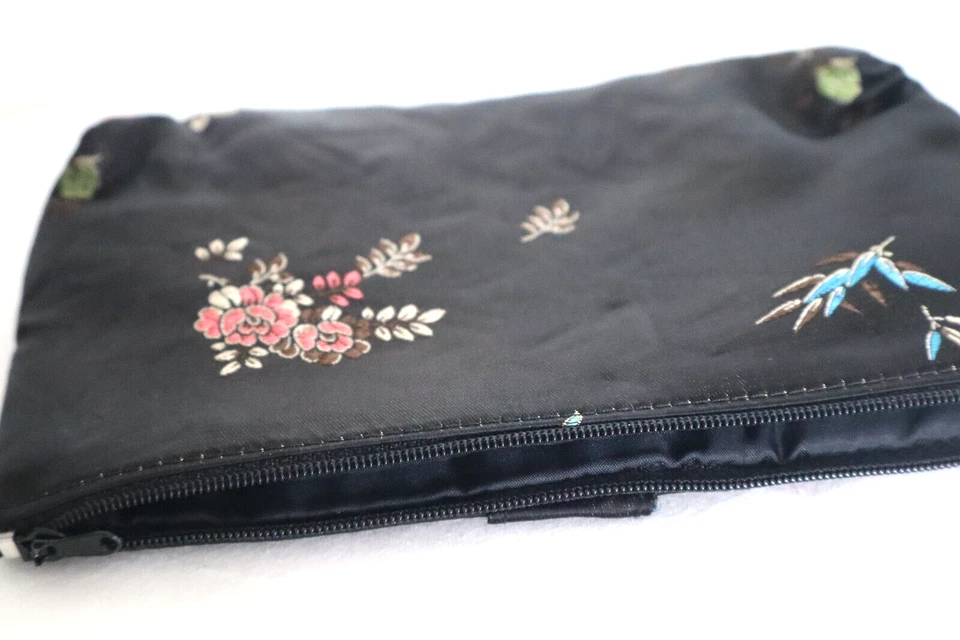 BOLSO DE TELA SEDOSA-TOP CON CREMALLERA-Negro con Flores Cierre a Presión Bolsillo Exterior Foto 4 de 4