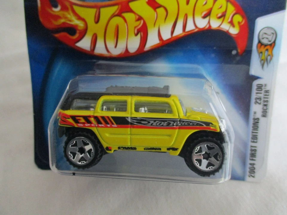 Hot Wheels 2004 Primera Edición Rockster Carrocería Amarilla Cromo Parrilla Variación Corta Foto 2 de 4