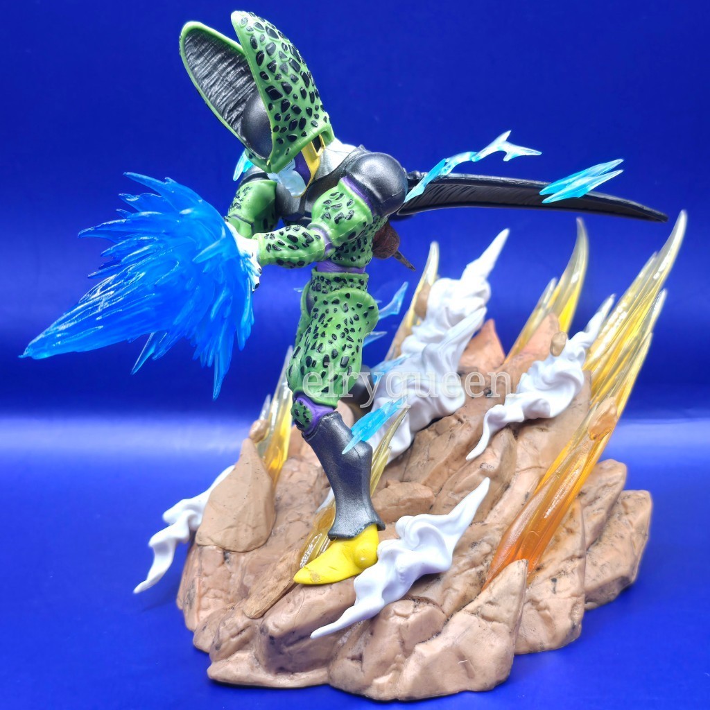 Dragon Ball Z Super Perfect Cell en forma de batalla contra Son Goku y Gohan