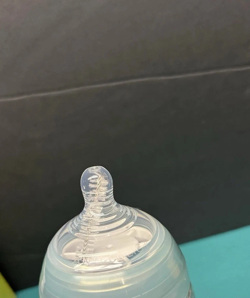 NEW Comotomo Baby Bottle 5oz Green 4pk Of Single Bottles Damaged Box/missing Box - Image 3 of 4