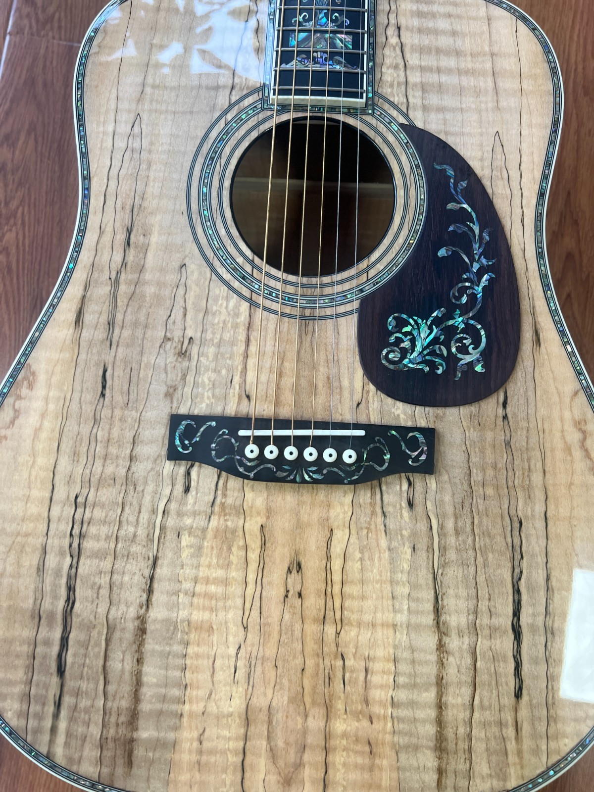 Spedizione veloce 41 pollici chitarra acustica impiallacciatura acero spaccato ornato abalone intarsio foto 2