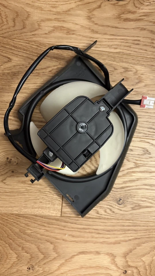 Motor ventilador condensador refrigerador LG MEA620714 Foto 2 de 2