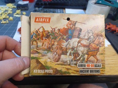  Airfix- Ancient Britons- 1st Century BC- 1st Century AD-S34-HO/00 Scale-43pcs