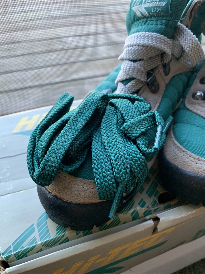 VTG  Hi-Tec Rugged Outdoor Hiking Boots Women's Size 7 Teal/Gray - Image 4 of 4