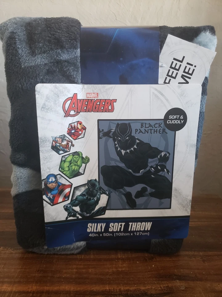 Marvel Avengers sedoso suave poliéster tiro 40 pulgadas X 50 pulgadas pantera negra Foto 2 de 2