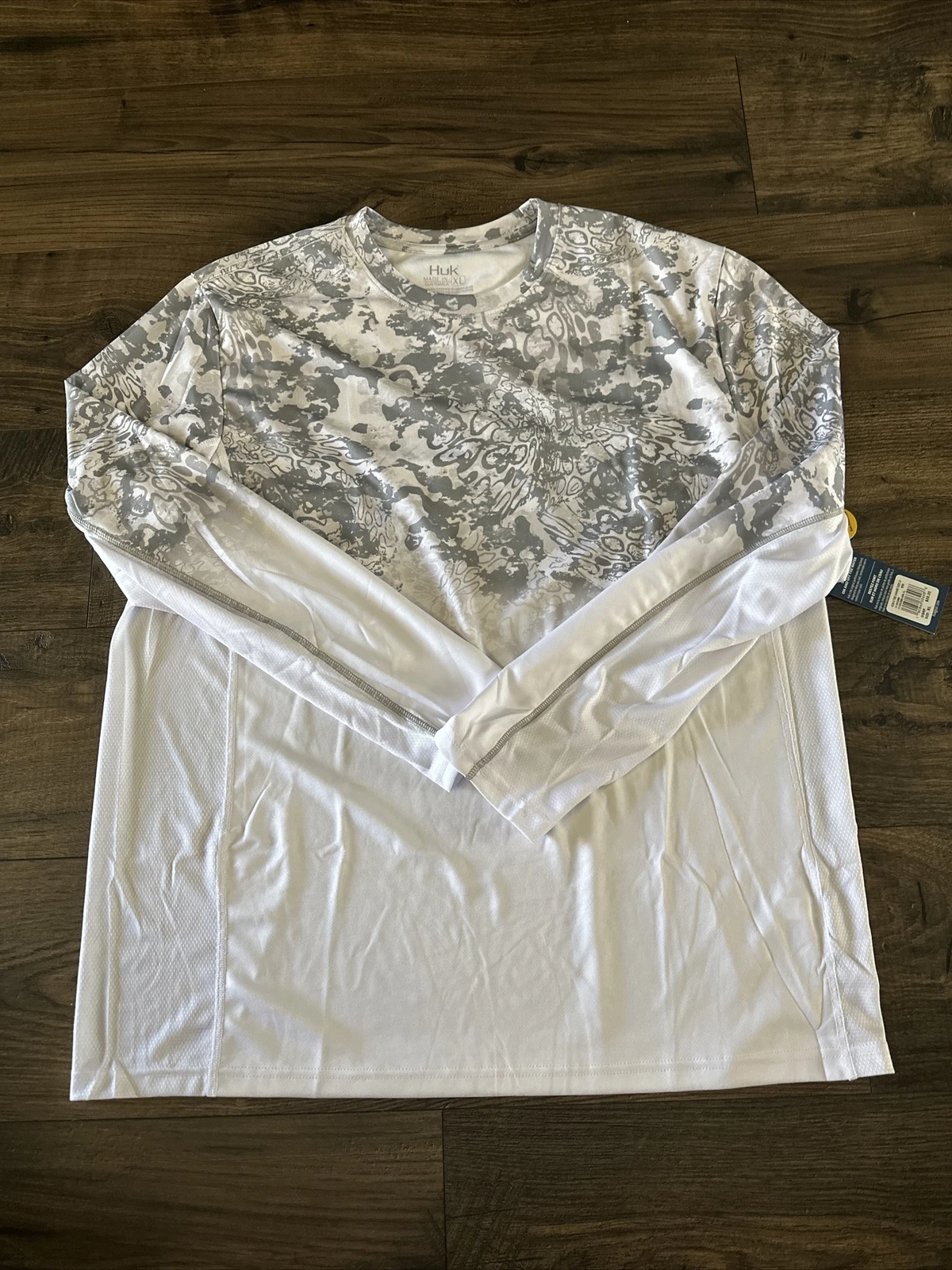 HUK Icon X Tide Change Fade Fishing Performance Shirt H1200388-959 White NWT