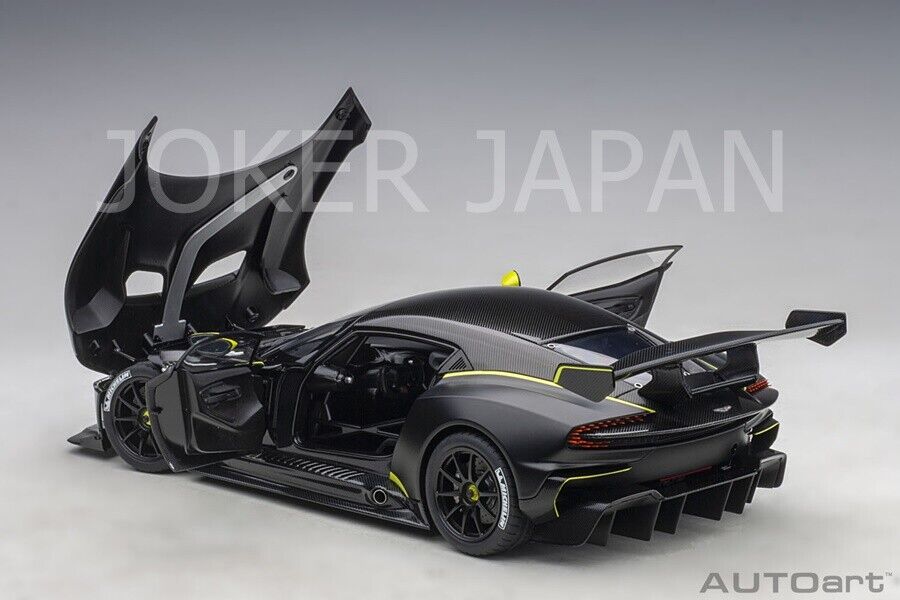 AUTOart Aston Martin Vulcan (Matte Black / Lime Green Stripe AUTOart Aston Martin Vulcan (Matte Black / Lime Green Stripe