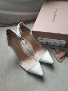 winter white shoes pumps