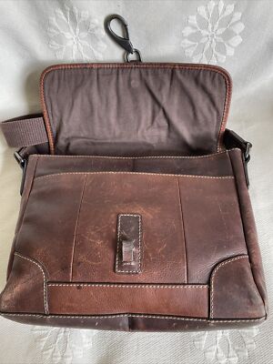 ヴィンテージ Fossil 14587 ラギッド レザーメッセンジャーバッグ