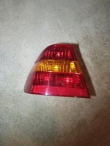 BMW E46 Rückleuchte Rücklicht außen links  694653301 4- Türig 3er