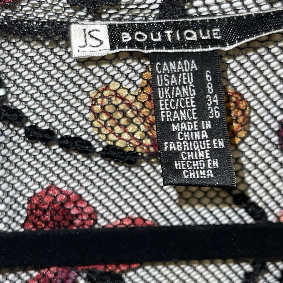 Chaqueta Blusa Chaqueta JS Boutique Para Mujer Malla Negra Flores 3D Con Botones Talla 6 Foto 3 de 4