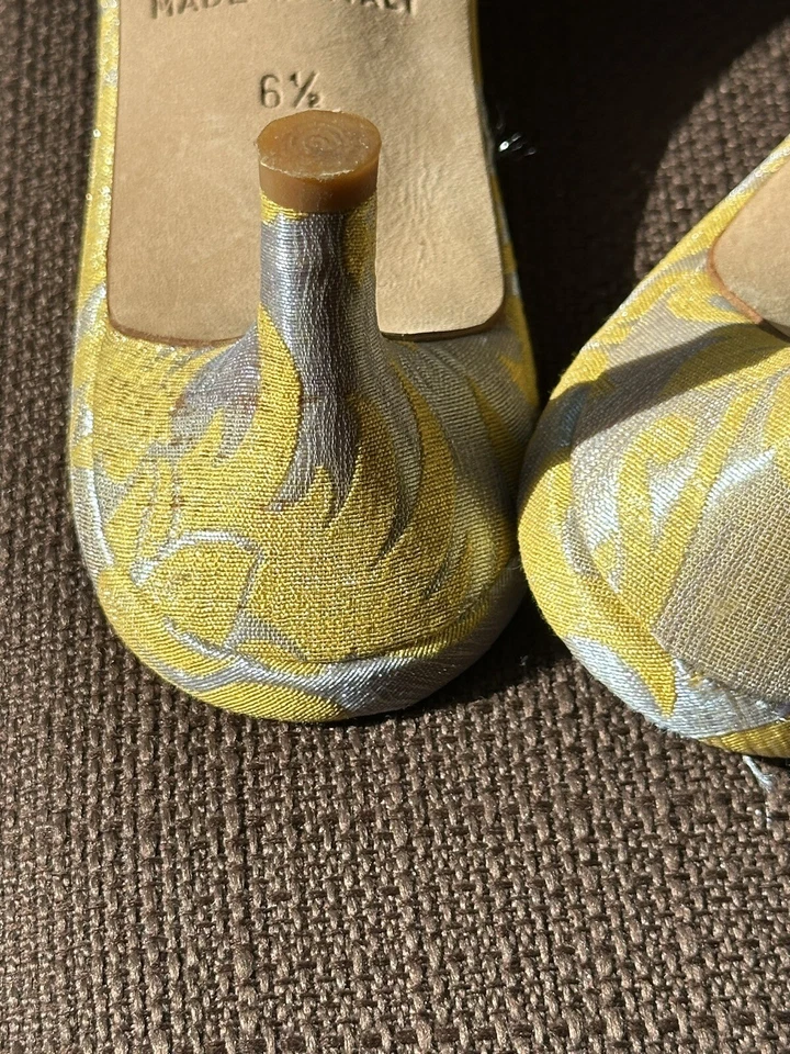 "Zapatos Kate Spade New York 6 1/2B Estampado Dorado/Plateado Mules 2"" Tacones Estampado Floral" Foto 4 de 4