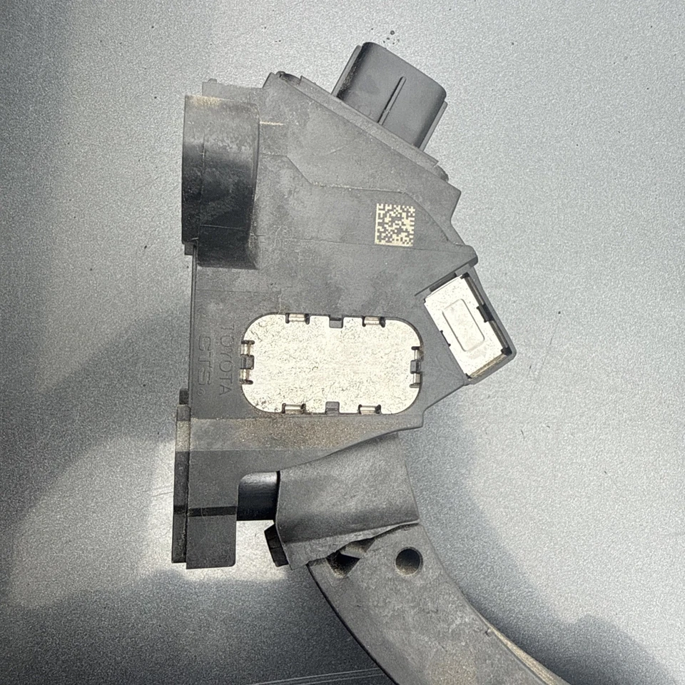 2007-2011 丰田 CAMRY 气体踏板加速器旅行传感器 原始设备制造商 — 第 2/3 张图片