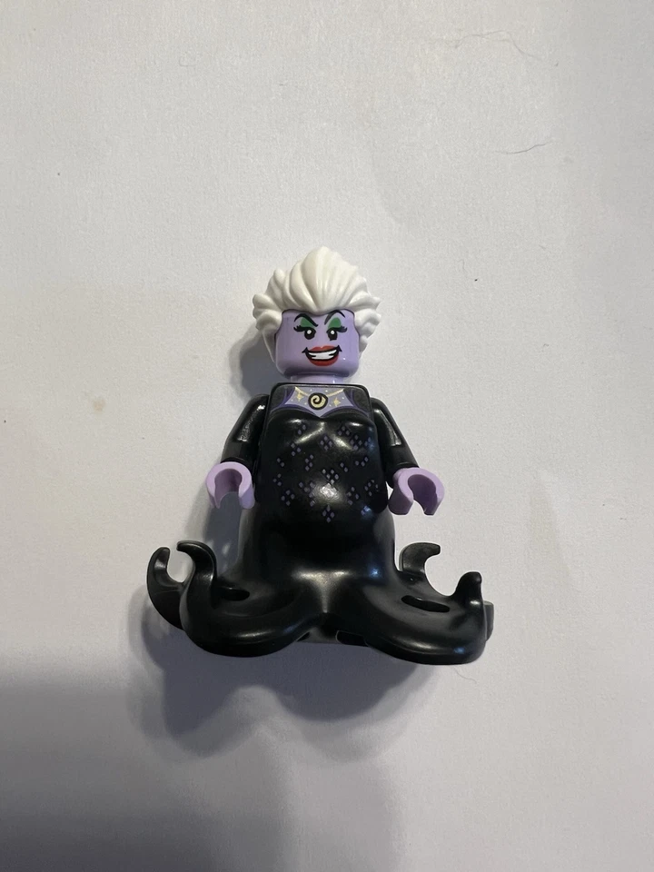 LEGO Ursula Minifigure Sea Witch Disney 43225 The Little Mermaid Royal Clamshell - Image 1 of 1