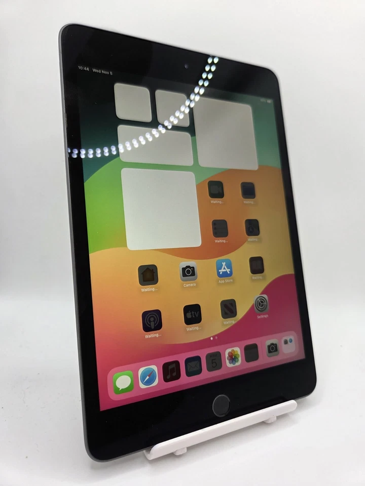 Apple iPad Mini 5th Gen Space Grey Wi-Fi 7.9" Retina Display iOS Tablet - Image 2 of 4