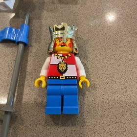 LEGO 6008 Royal King 100% Complete vintage Castle Knights Minifigure