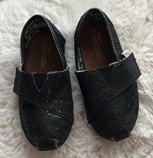 TOMS Kids Black Shoes Size 6T