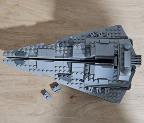 LEGO Star Wars: Midi-Scale Imperial Star Destroyer (8099)