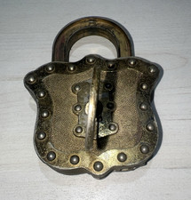Vintage Ornate Brass HUBLEY Padlock Toy Cap w/Key Working Condition.