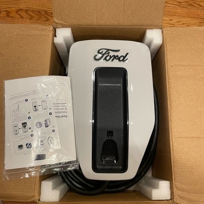 FORD OEM NL38-10C823-AC 1 X LIGHTING EV CHARGE STATION PRO 80A WALLBOX F-150