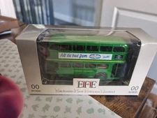 EFE 10103 'AEC RT BUS, LONDON COUNTRY, BIRDSEYE/WALL'S #483' 1:76 MIB/BOXED
