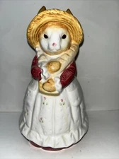 Arnart Imports Bunny Music Box 1984 Rabbit Bunny It's A Small World 7.5" Easter