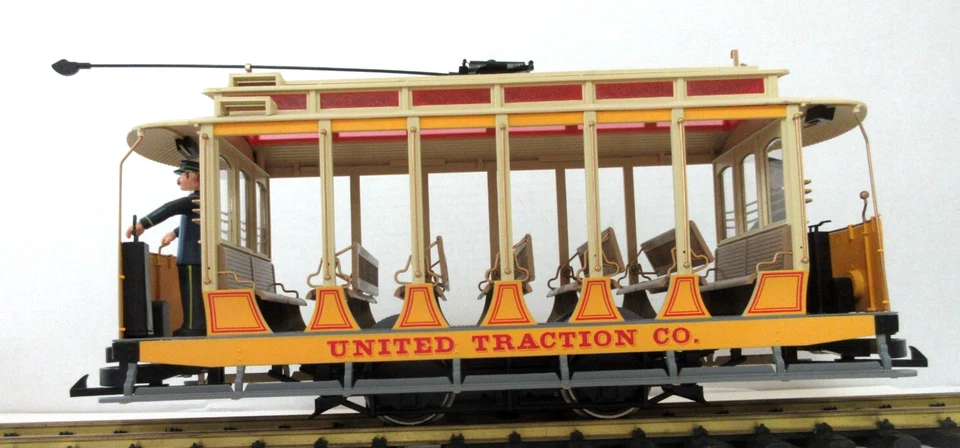 BACHMANN G SCALE BIG HAULER STREET CAR POWERED # 93938 UNITED TRACTION no box - Image 2 of 4