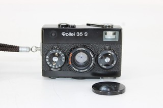 T Vintage Rollei 35 S 35 mm Compact Film Camera W/H HFT Sonnar 40 mm 2.8 Lens