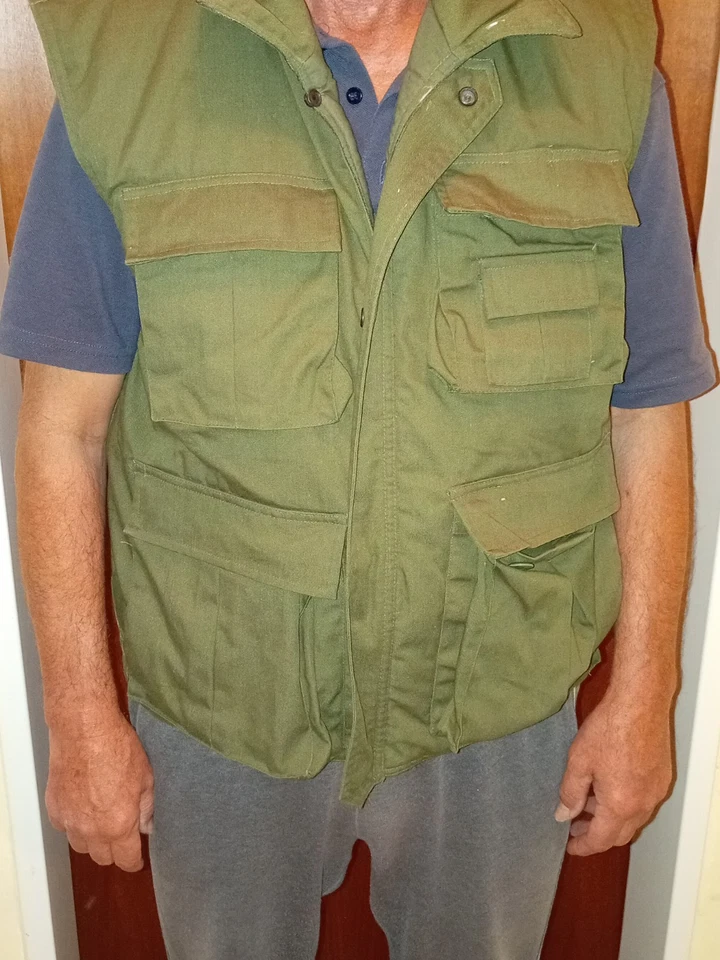 Angelweste, Gr. M, oliv,