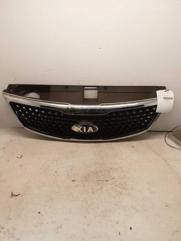 Used Upper Grille fits: 2014 Kia Sportage upper 2.4 Upper Grade C - Изображение 2 из 4