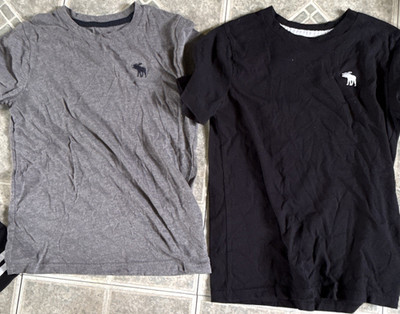 Abercrombie Kids Boys 7/8 Lot 2 Gray Black Crew Neck Cotton Logo T-Shirts