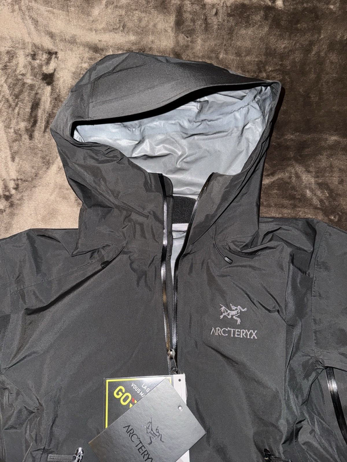 Arcteryx Beta LT Jacket Mens Black Size M Gore Tex Raincoat Windbreaker Jacket image 5