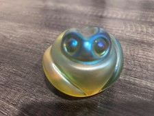 Orient Flume glass frog signed dated 1985