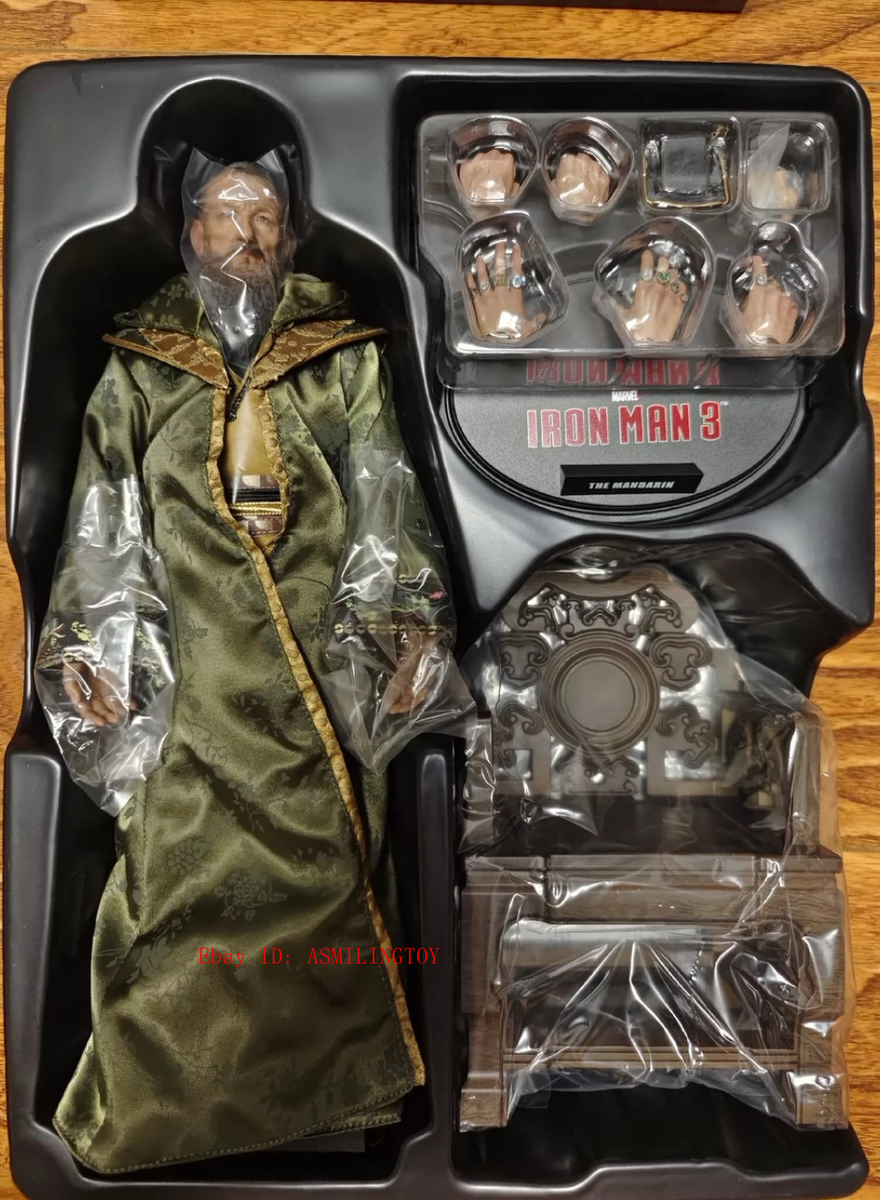 Hot Toys MMS211 Iron Man 3: 1/6th scale The Mandarin Collectible