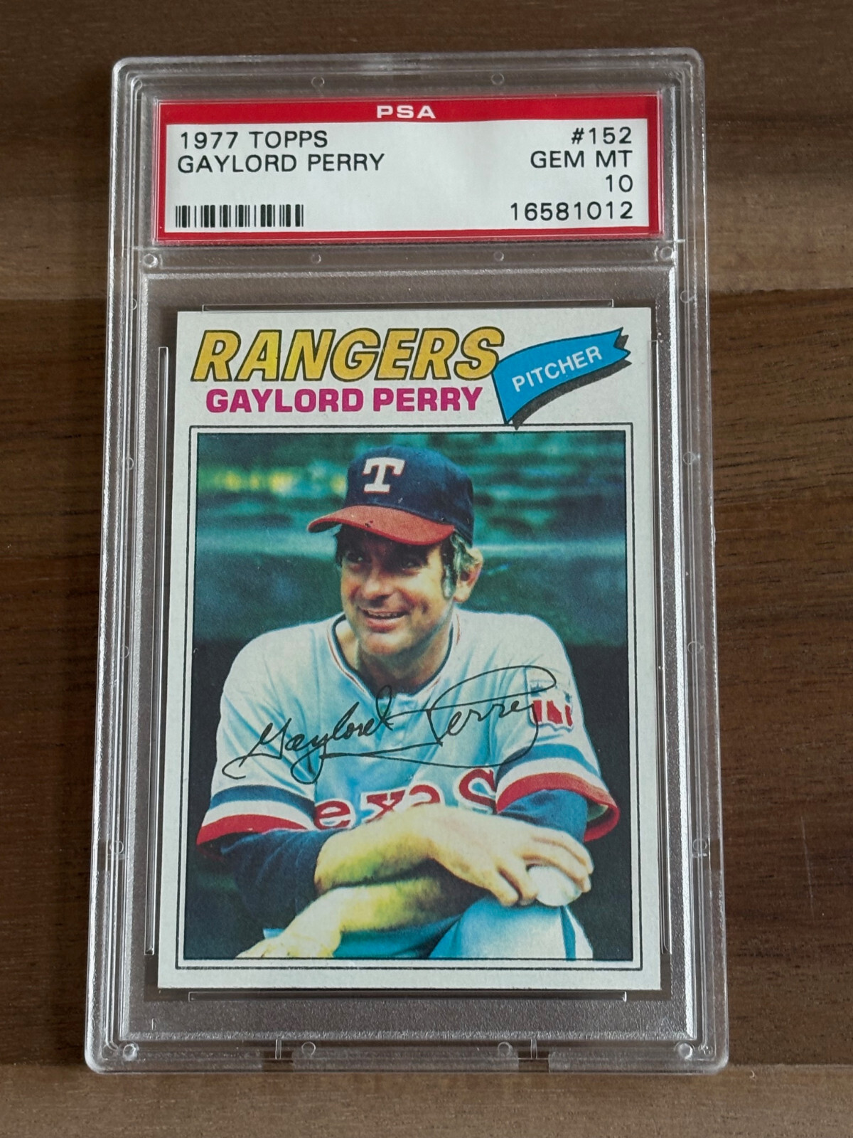 1977 Topps #152 HOF Gaylord Perry- PSA 10, Low POP of 9